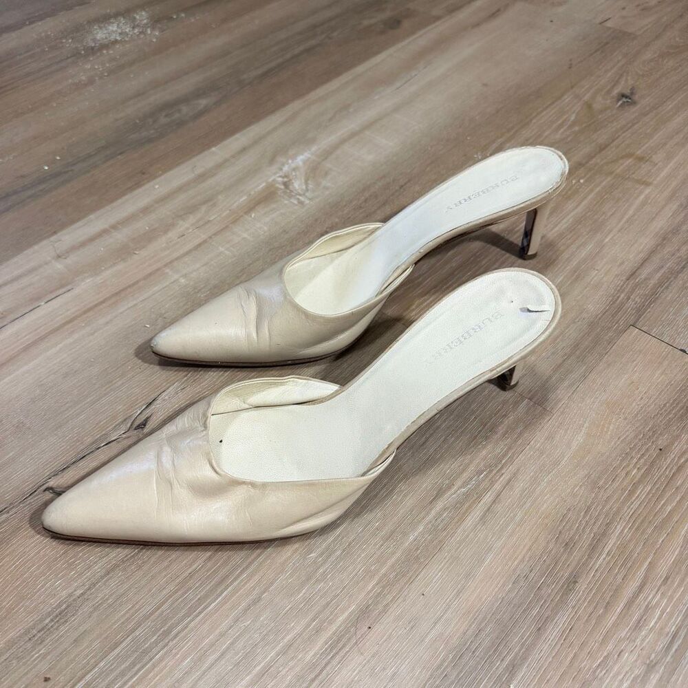 Vintage Burberry London Pointed Toe Leather Low Heal Nova Check Y2K Preppy Chic